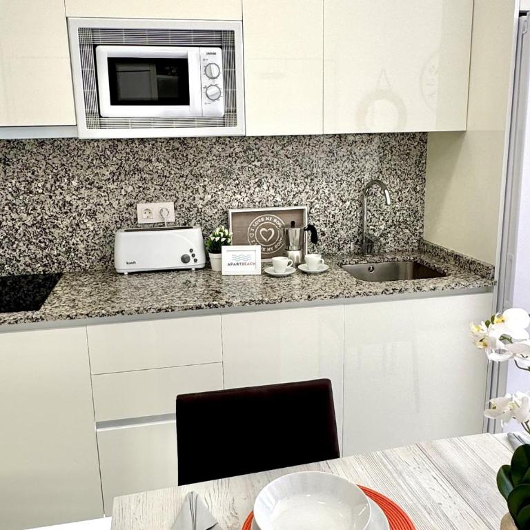 APARTBEACH INTERNACIONAL y VISTAS PLAYA - Apartamento - 7