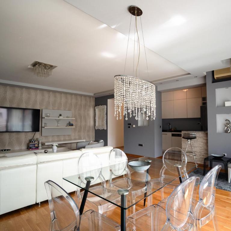 The Rondo Condo by TORO - Two-Bedroom Apartment - 16