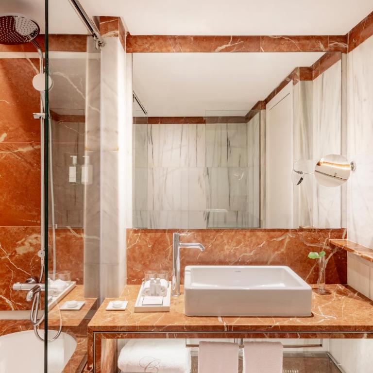 Claris Hotel & Spa GL, a Small Luxury Hotel of the World - Superior Double or Twin Room (1-2 Adults) - 5