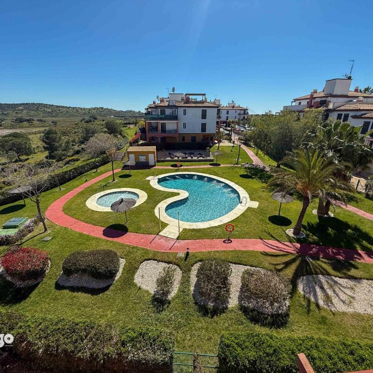 South-Facing Apartment - Pool View - BRI02 - Apartamento con vistas al jardín - 8