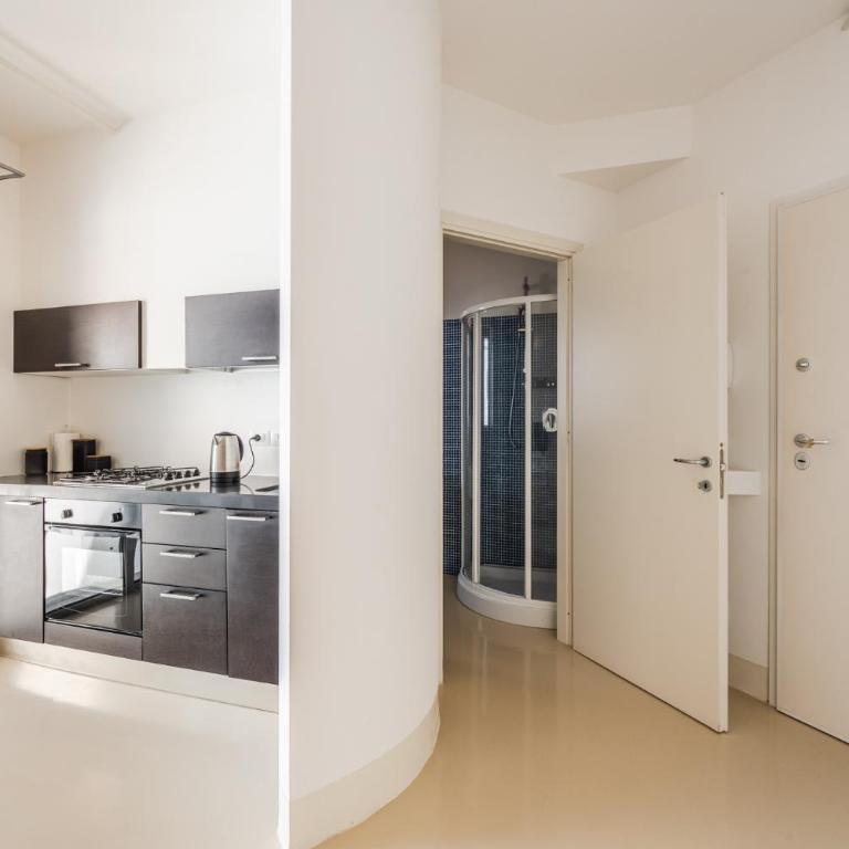 Scalo 10 con posto auto - Duplex Studio - 2