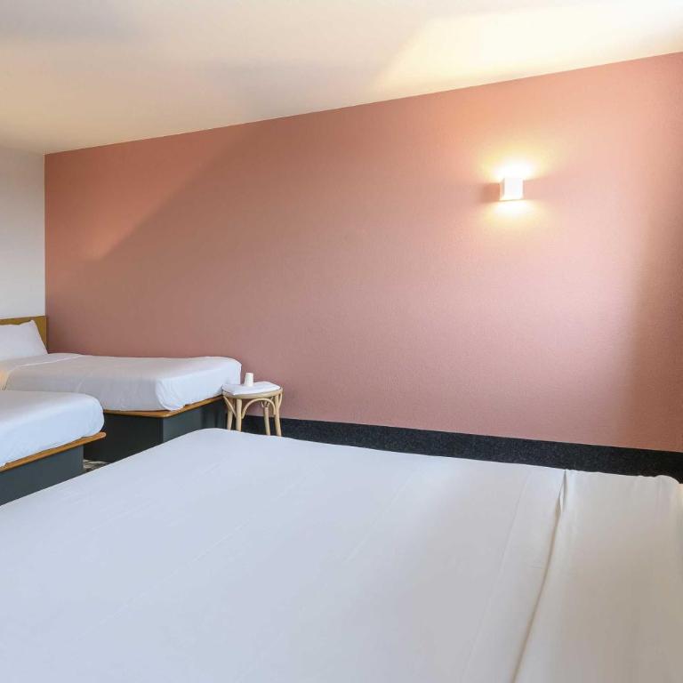 B&B HOTEL Toulouse Purpan Zénith - Chambre Quadruple - Non-Fumeurs - 4