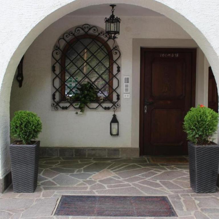 Oberjaistenhof - Apartment with Garden View - 1