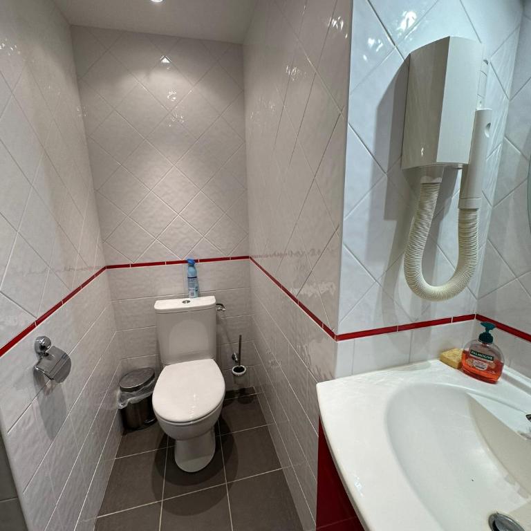 Villa Stella-Jacuzzi, Piscine, Calme-Parking - Appartement - 11