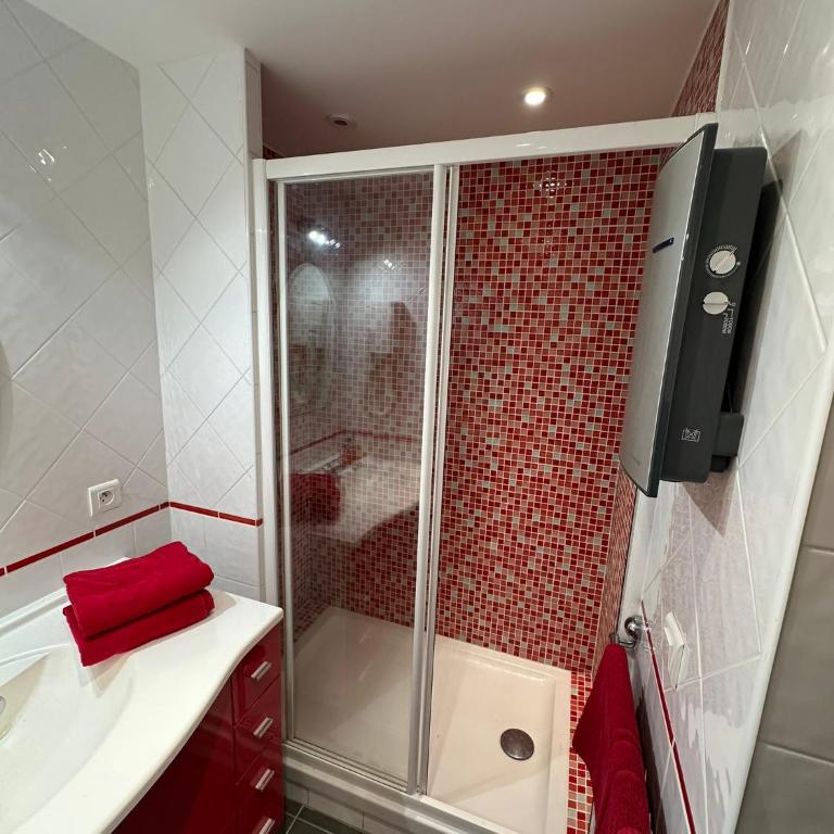 Villa Stella-Jacuzzi, Piscine, Calme-Parking - Appartement - 14