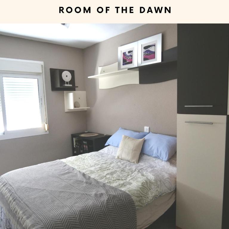 Apartamento artístico en el centro - Three-Bedroom Apartment - 25