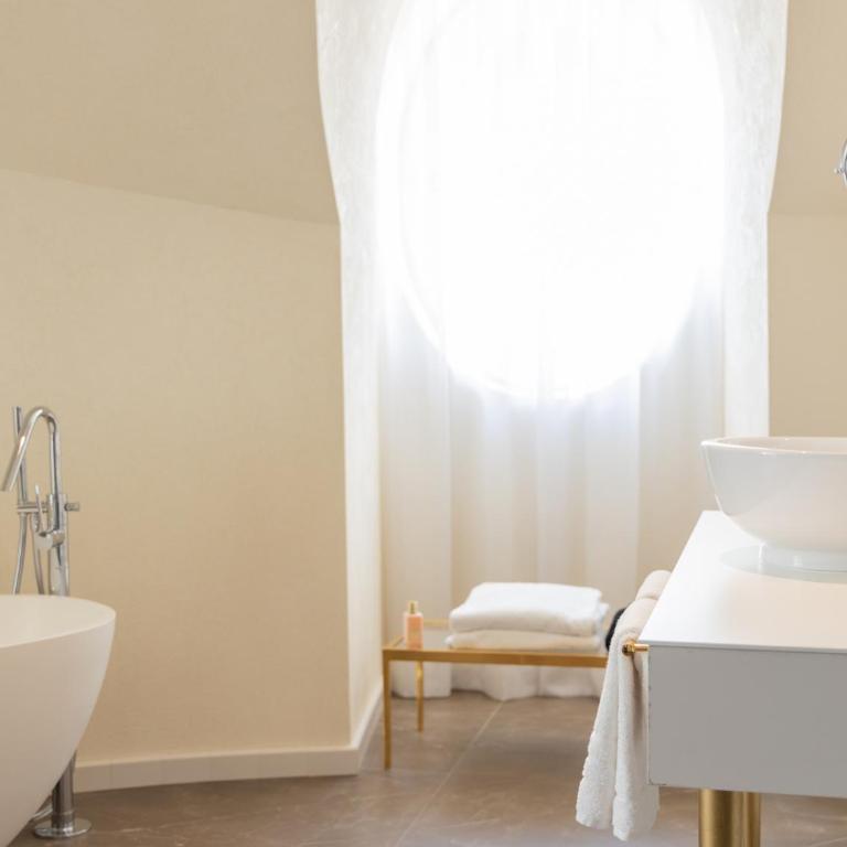 Boscolo Lyon Hotel & Spa - Suite 1 Chambre avec Accès Gratuit au Spa - 7