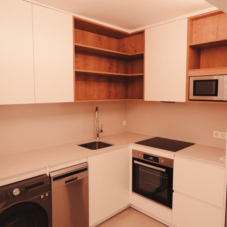 Palm Suites - Two-Bedroom Apartment - 18