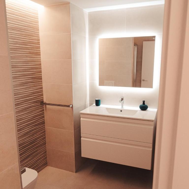 Palm Suites - Two-Bedroom Apartment - 6