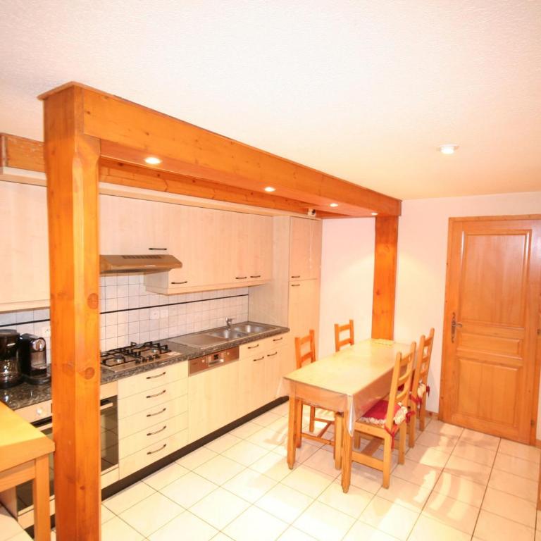 Appartement Châtel 4 pièces, 8 pers, proche centre avec balcon - FR-1-676-129 - Apartment - 3