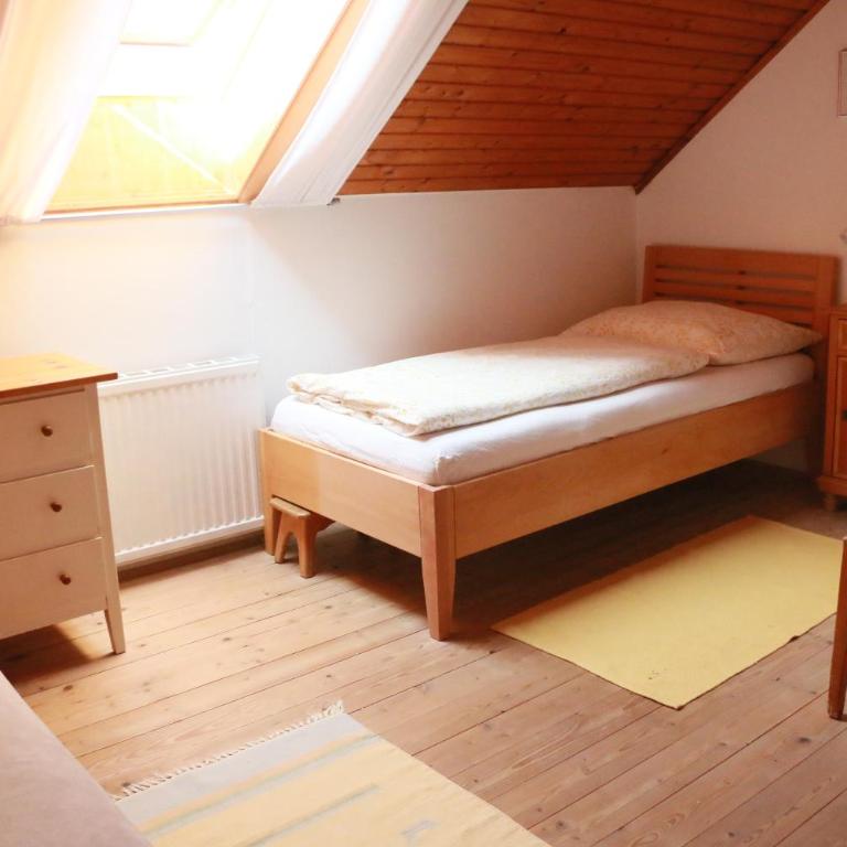 Bio Archehof Zachhiesen - stay & relax - Einzelzimmer mit Gemeinschaftsbad - 6
