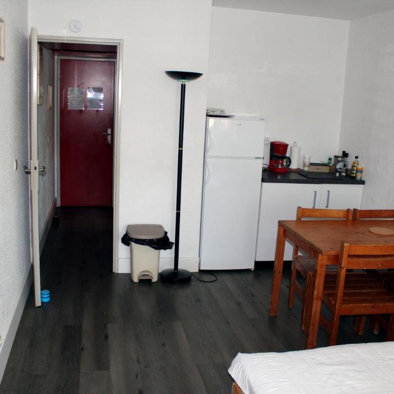 Studio 54233, Port Camargue, Piscine, WiFi, Parking, 2 personnes - Apartment mit 1 Schlafzimmer - 5