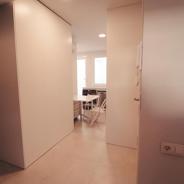 Palm Suites - Studio Apartment - 8