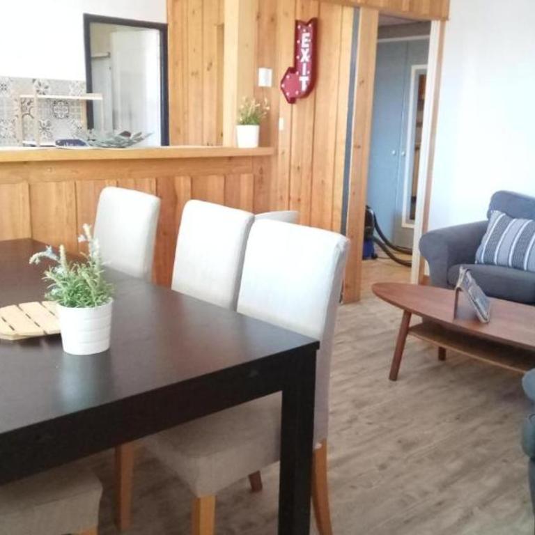 Private room à la Teste - Chambre Double avec Salle de Bains Commune - 1