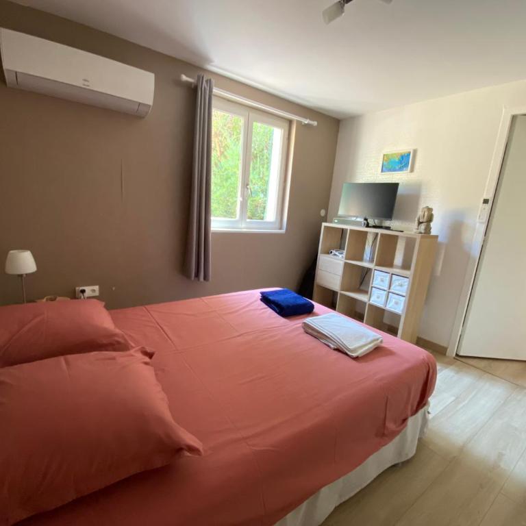 Les Arbousiers - villa climatisée avec piscine, au calme - Villa mit privatem Pool - 11