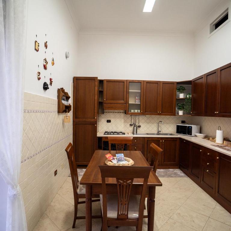 IL Balcone su Napoli Antica - Appartamento con 2 Camere da Letto - 23