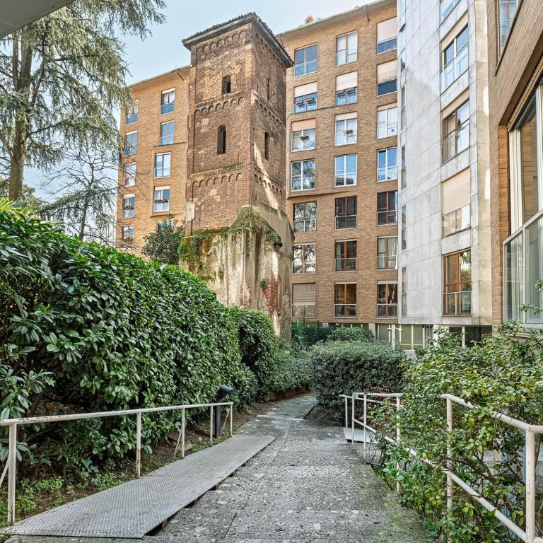Ampio trilocale panoramico ad Arco della Pace - Appartamento con 2 Camere da Letto - 15