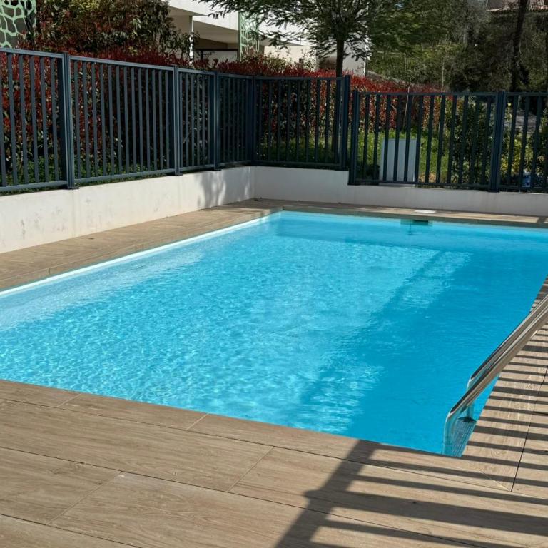 Cosy flat - Garden - Swimming pool - Appartement - 13