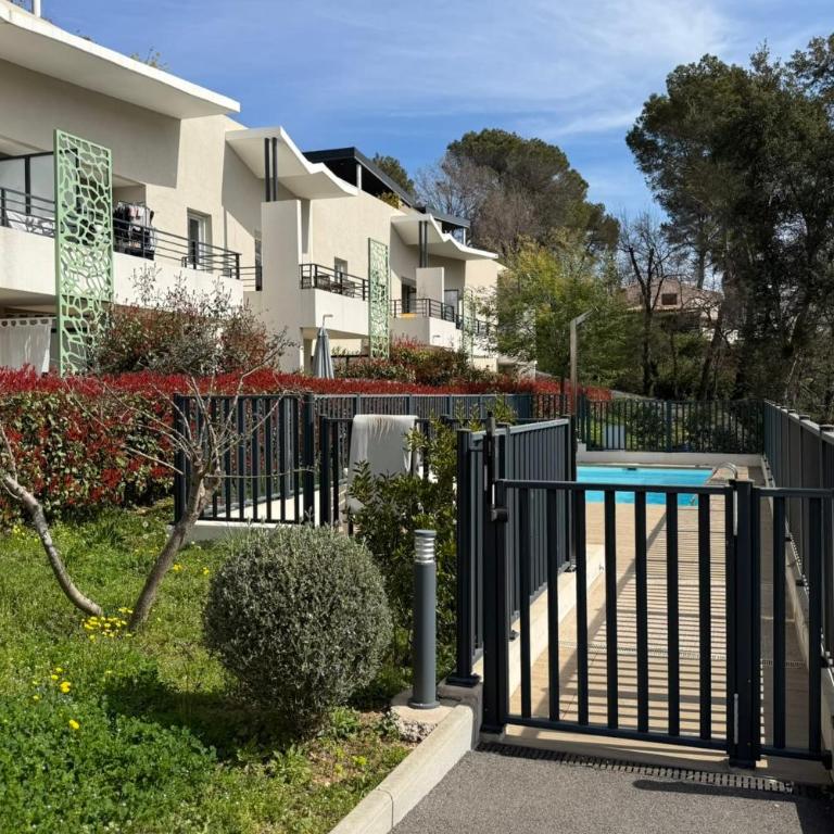 Cosy flat - Garden - Swimming pool - Appartement - 25