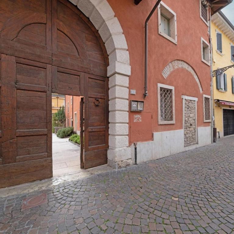 ApartmentsGarda - Borgo Garibaldi - One-Bedroom Apartment - 11