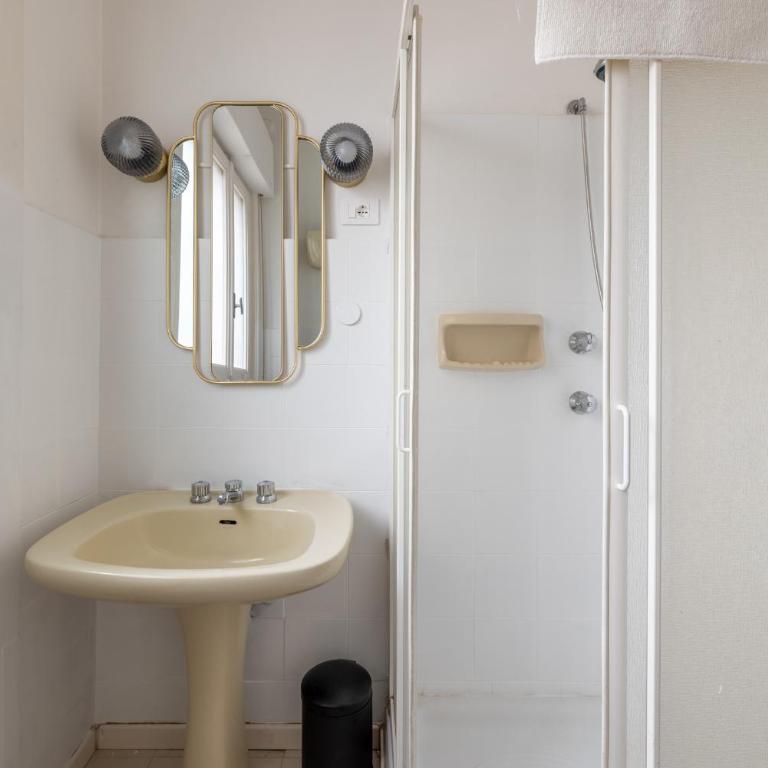 Elegant Penthouse with Terrace - Appartamento con 2 Camere da Letto - 35