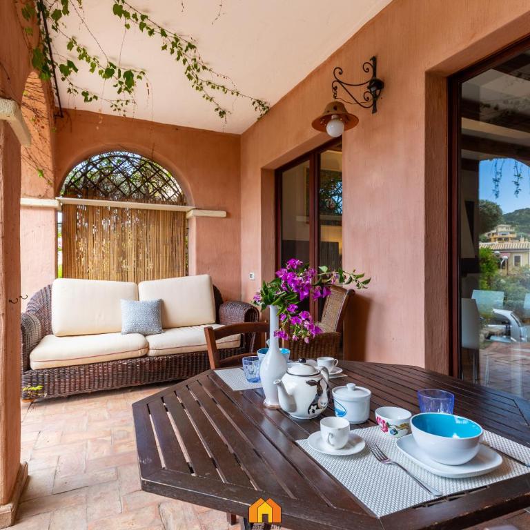 Rokkaria Holiday House - Two-Bedroom House - 8