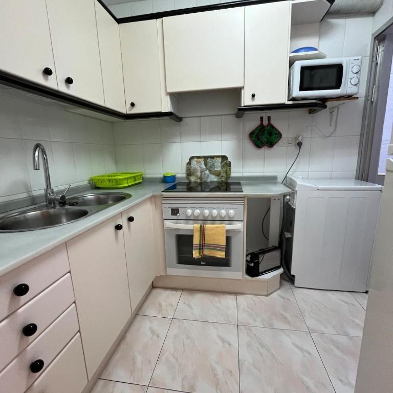Santo Domingo Apartment TRG - Apartamento de 2 dormitorios con balcón - 17
