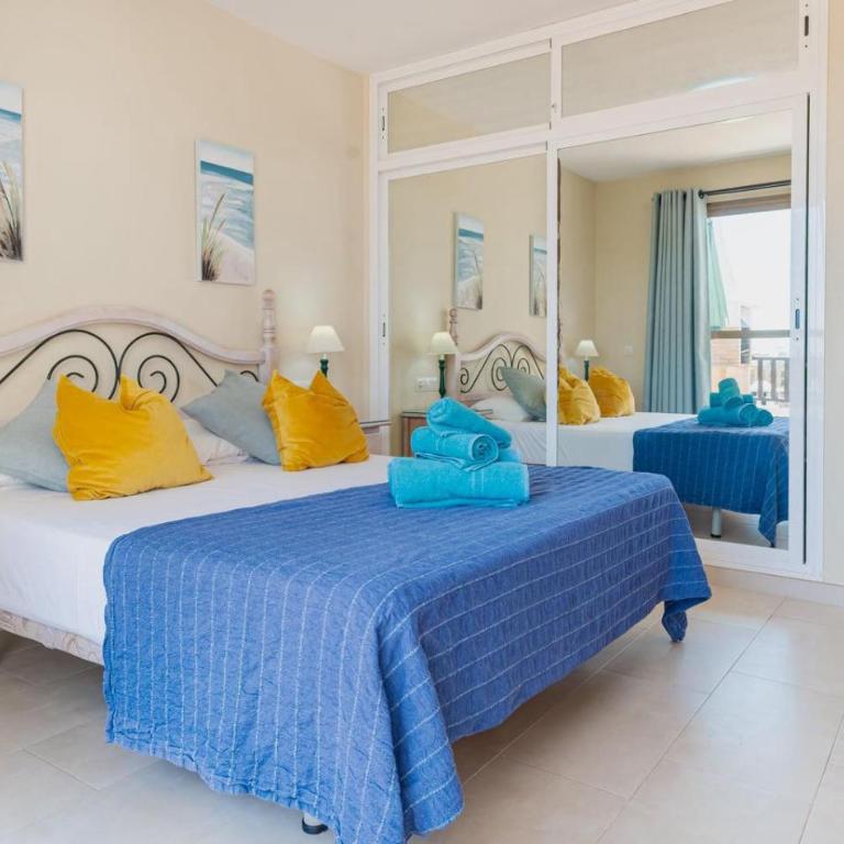 Wonderful 3 bedroom with two Spacious Terraces - Three-Bedroom Apartment - 6