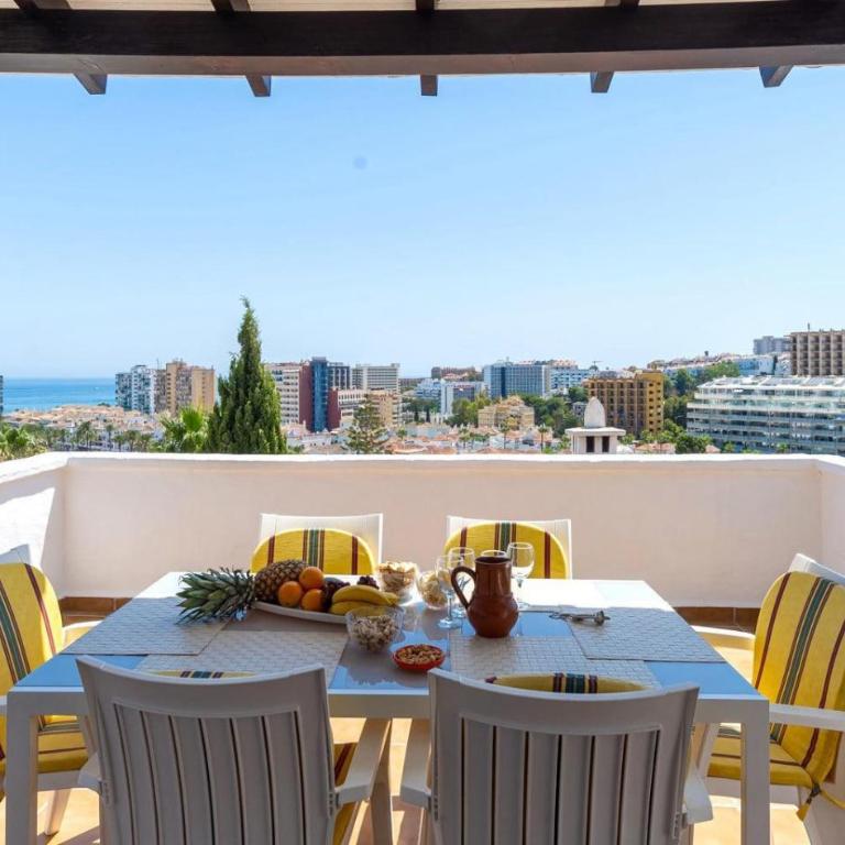 Wonderful 3 bedroom with two Spacious Terraces - Three-Bedroom Apartment - 9