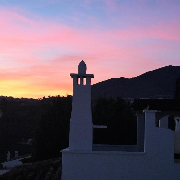 Wonderful 3 bedroom with two Spacious Terraces - Three-Bedroom Apartment - 18