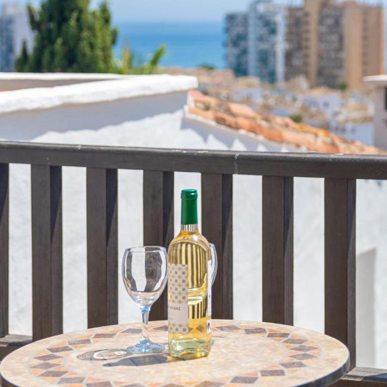 Wonderful 3 bedroom with two Spacious Terraces - Three-Bedroom Apartment - 22