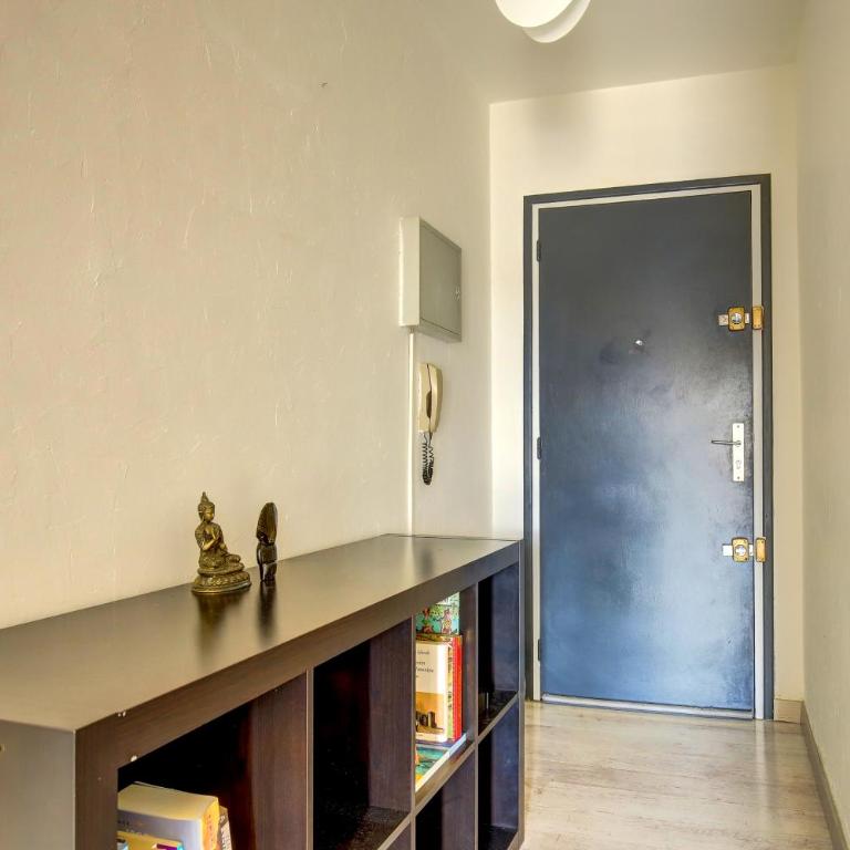 Le Vérone climatisation terrasse parking privé - Appartamento con 2 Camere da Letto - 8