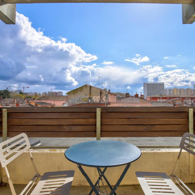 Le Vérone climatisation terrasse parking privé - Appartamento con 2 Camere da Letto - 35