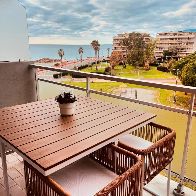 Casa Paloma - Appartement 2 Chambres avec Balcon et Vue sur la Mer - 1