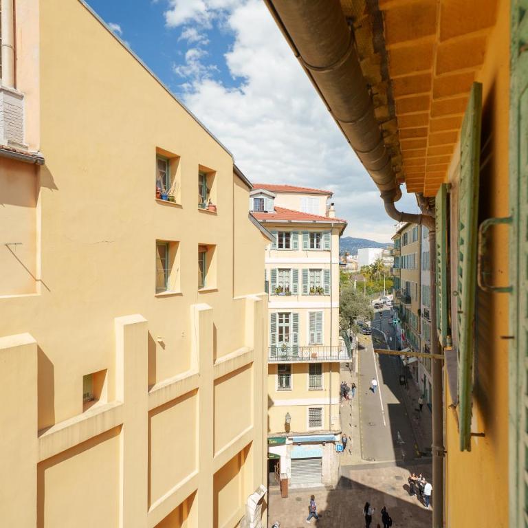 Nice Renting - CENTRALE - Authentic Loft Old Nice Rooftop View & Charm - Appartement 1 Chambre - 14