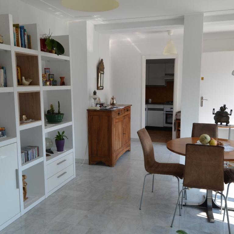 PHOENIX - Appartement 4 personnes avec superbe terrasse, clim et parking le port de Nice - Appartement 2 Chambres - 8