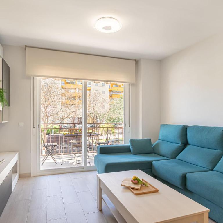 Apartamento Miraflores Marbella - Four-Bedroom Apartment with Balcony - 3