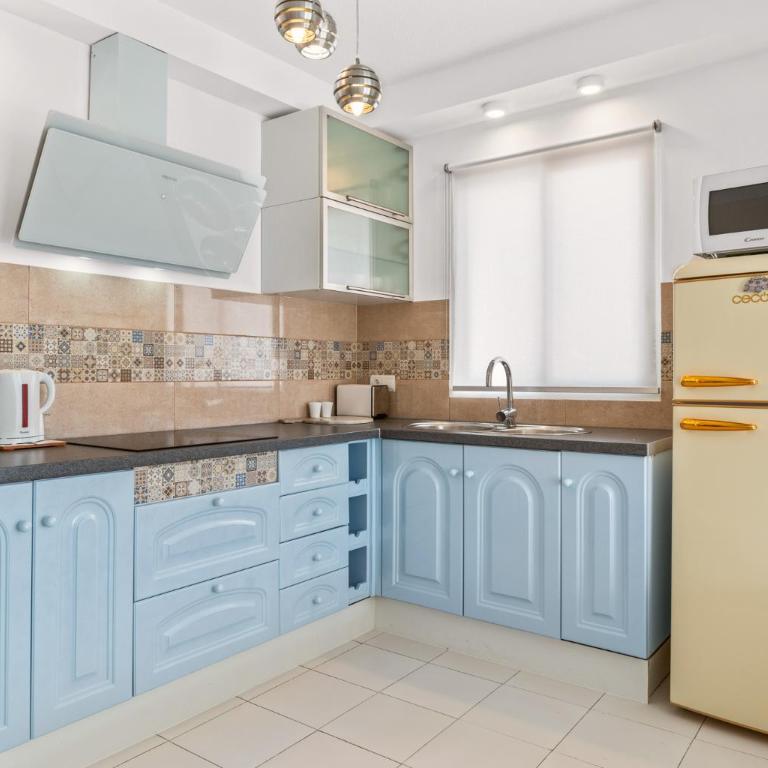 Sunny Apartament with a view to Gibraltar in Miraflores - Apartamento de 1 dormitorio - 8