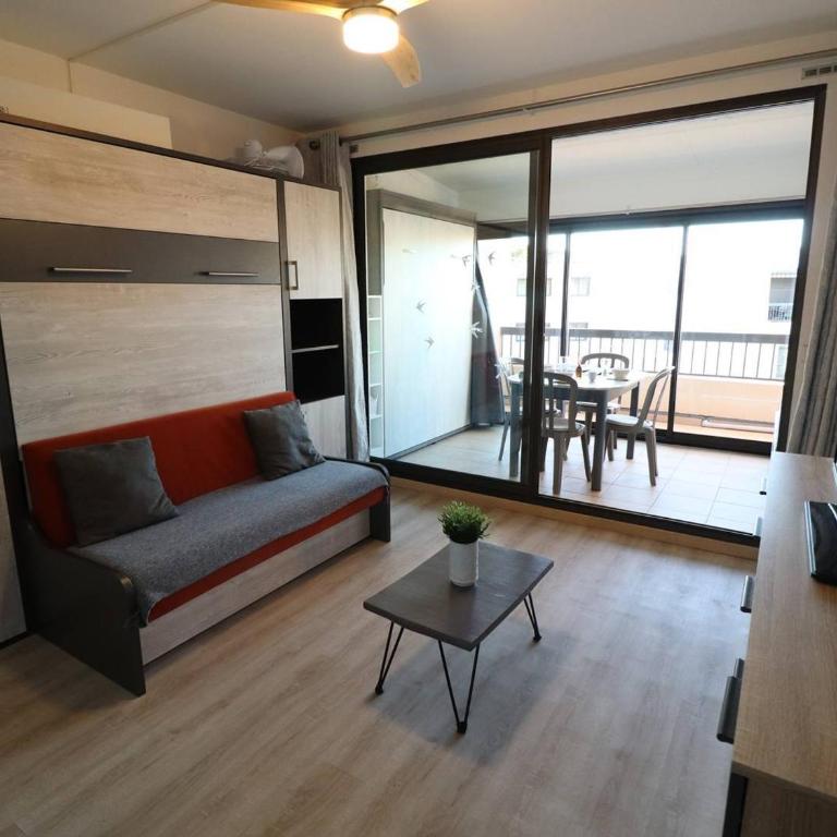 Studio cabine équipé pour 4 pers avec parking privé à 2 min de la mer au Grau-du-Roi - FR-1-307-210 - Monolocale - 24