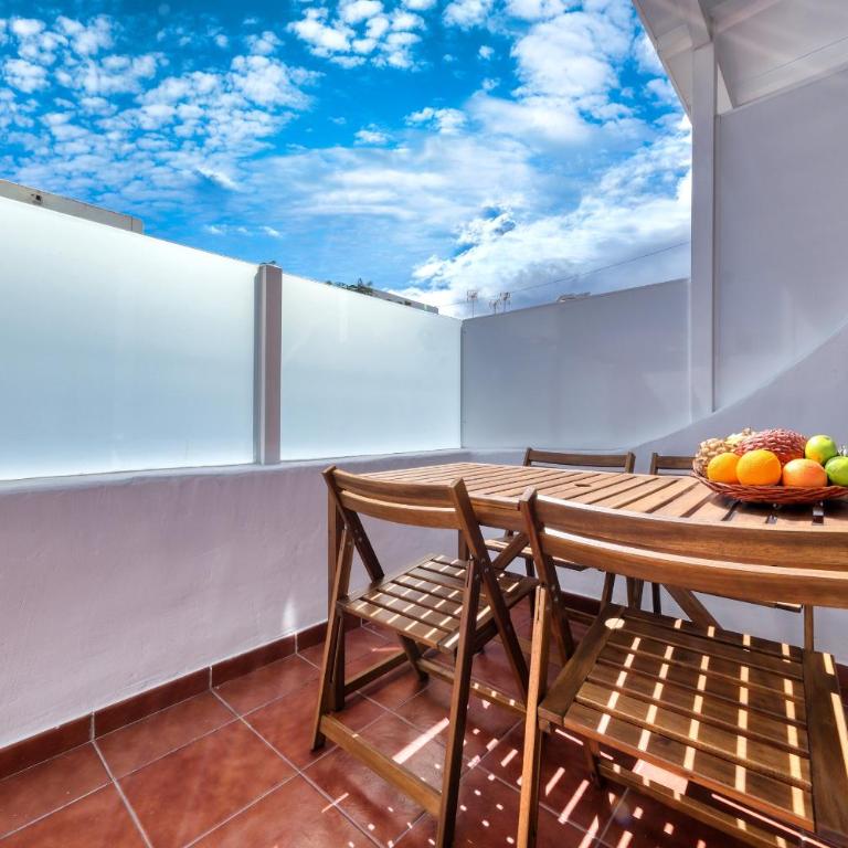 Puerto Rubi 4 - 100M to the Beach By Lanzarote Vacation Homes - Apartamento de 2 dormitorios - 2