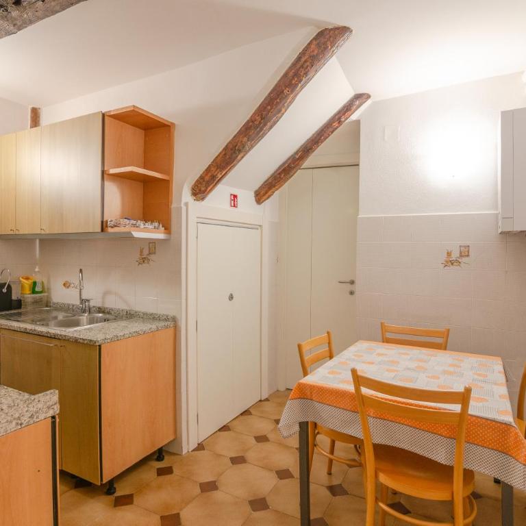 Da Elisa - Appartamento con 2 Camere da Letto e Balcone - 30