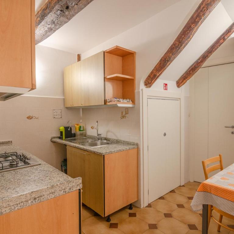 Da Elisa - Appartamento con 2 Camere da Letto e Balcone - 33