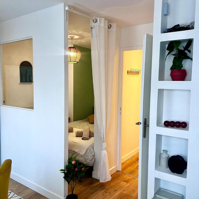 Beautiful apartment near Stade de France and Paris - One-Bedroom Apartment - 7