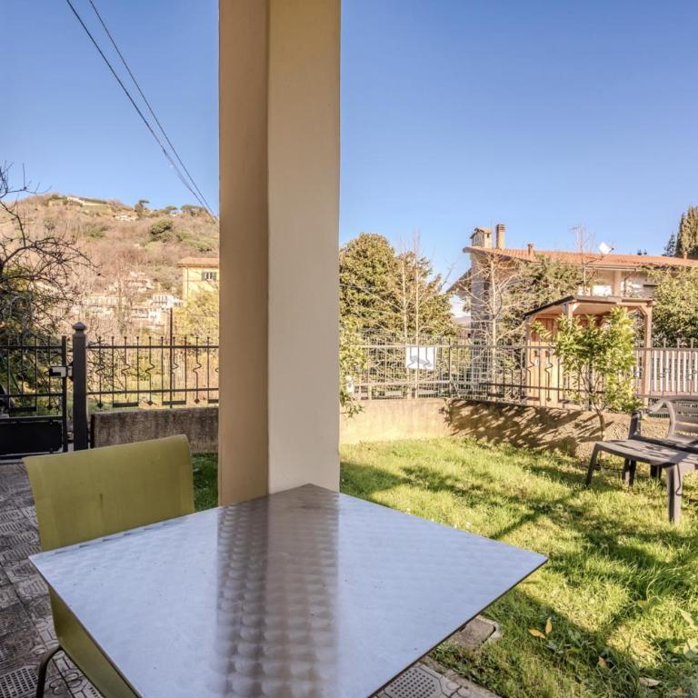 HOTIDAY Apartment Collection - Lerici Terrediliguria - Appartamento con 1 Camera da Letto e Divano-Letto - 1