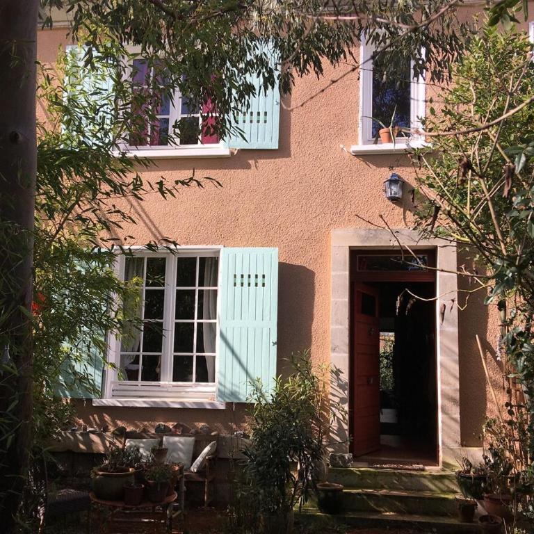 Très jolie maison d'artiste,jardin,proche mer - Casa con 2 Camere da Letto - 3