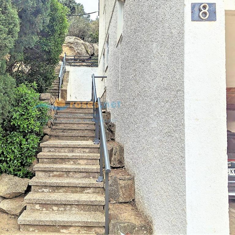 Global Immo 4081 ROSA MAR - Three-Bedroom Apartment - 2
