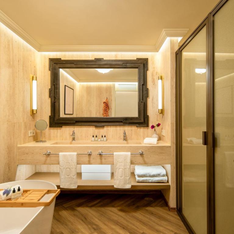 Only YOU Hotel Sevilla - Suite Junior Deluxe - 2