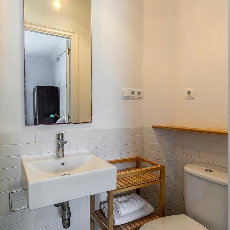 Canela Homes BARCELONA ESSENCE - Apartment - 6