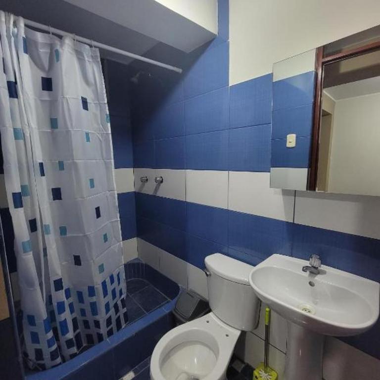 Hospedaje Leo - Habitación Doble con baño privado - 3