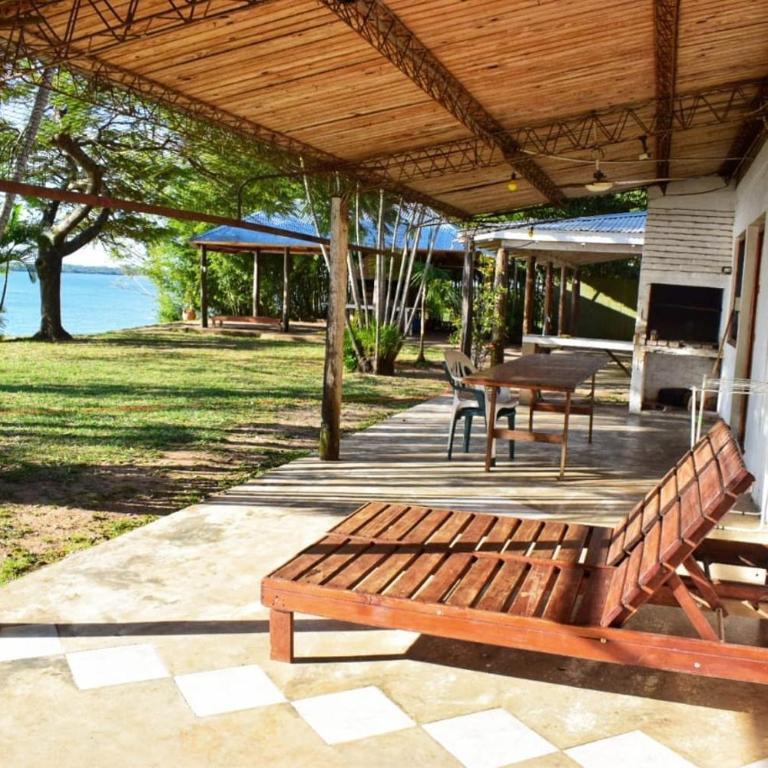 Cabaña frente al rio - Casa de 2 dormitorios - 1